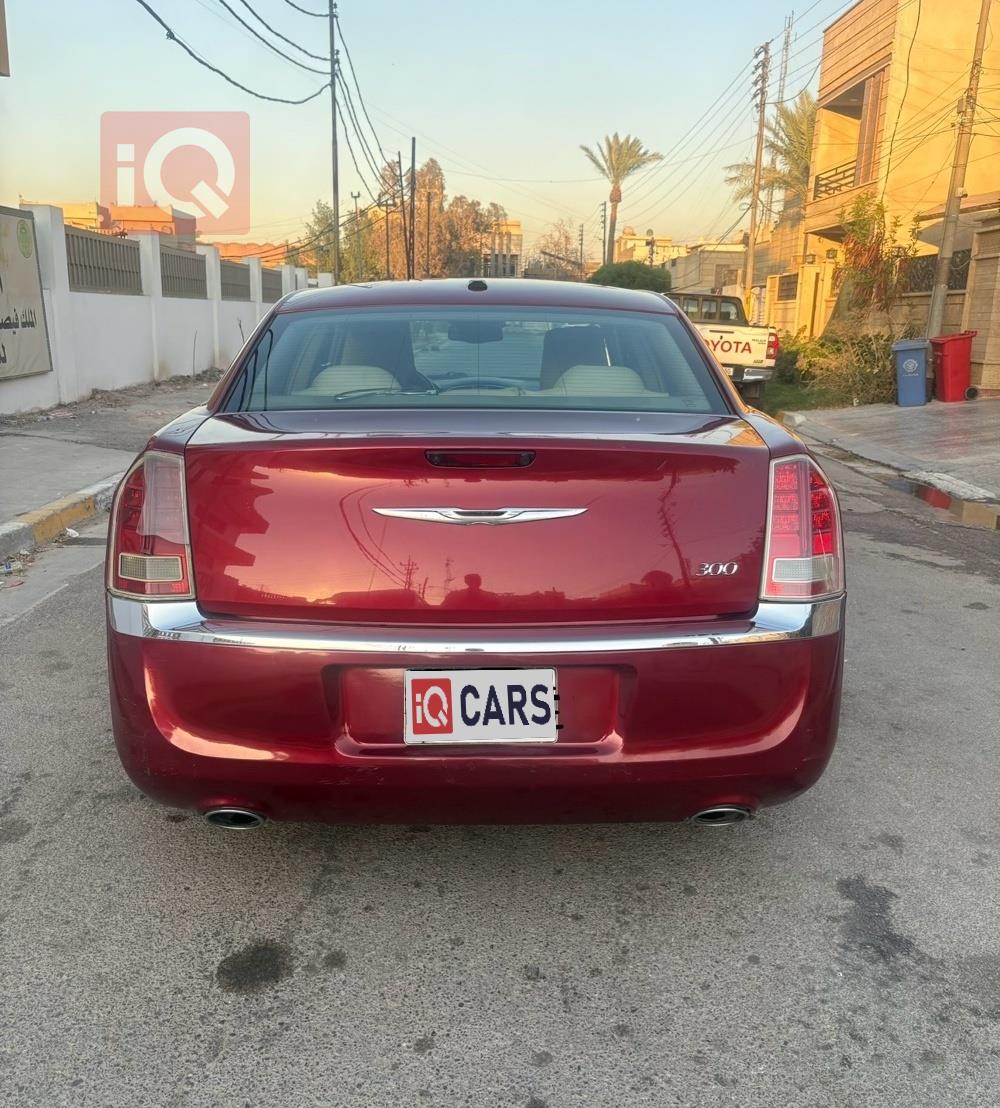 كرايسلر 300